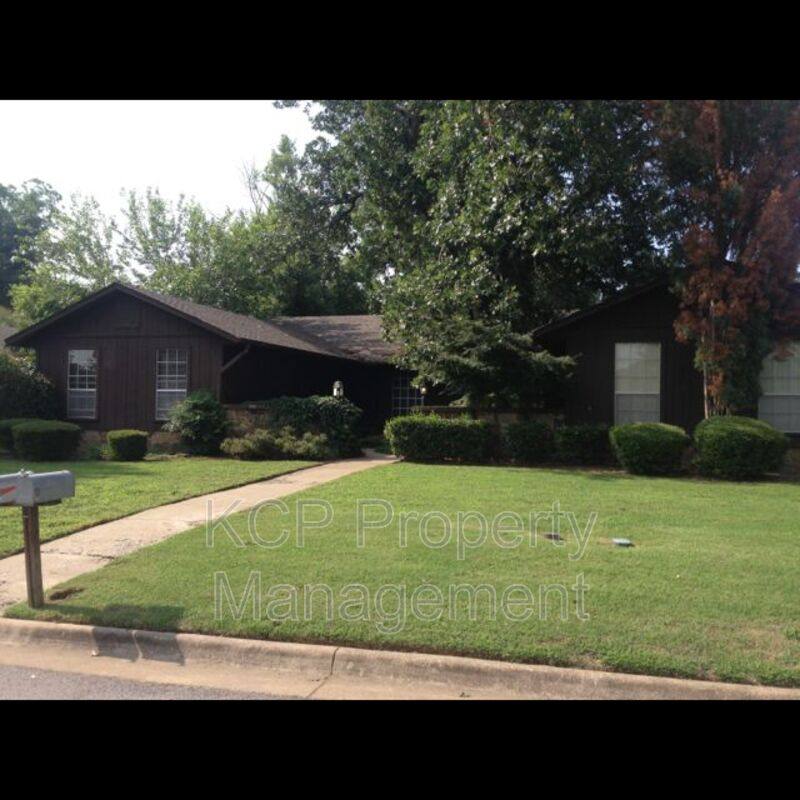 Apartment for rent at 4802 S U, Fort Smith, AR 72903