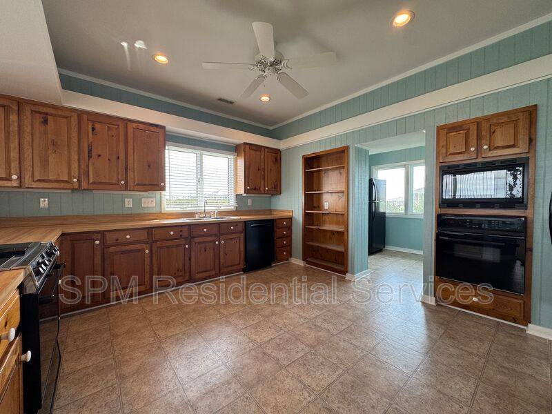 House for rent at 1154 Monroe Lane, Holly Ridge, NC 28445