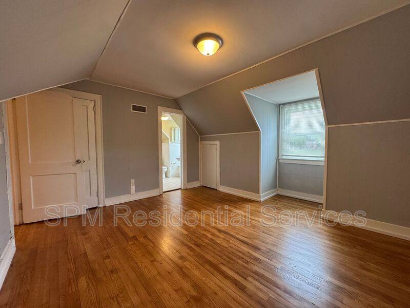 Apartment for rent at 304 N 11th St #A, Wilmington, NC 28401