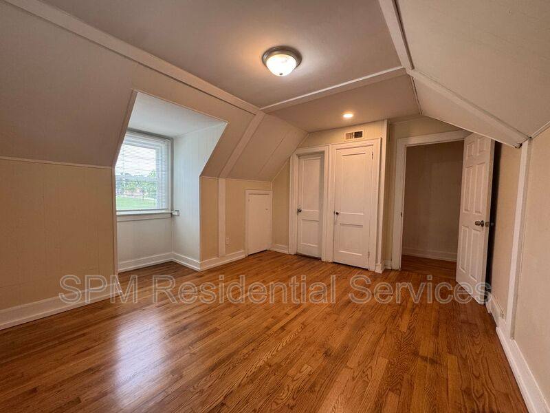 Apartment for rent at 304 N 11th St #A, Wilmington, NC 28401