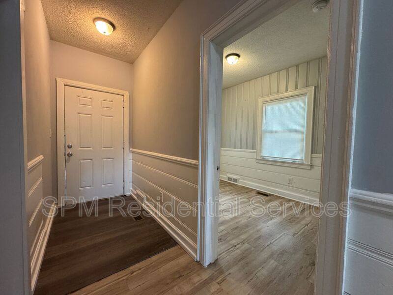 Apartment for rent at 304 N 11th St #B, Wilmington, NC 28401