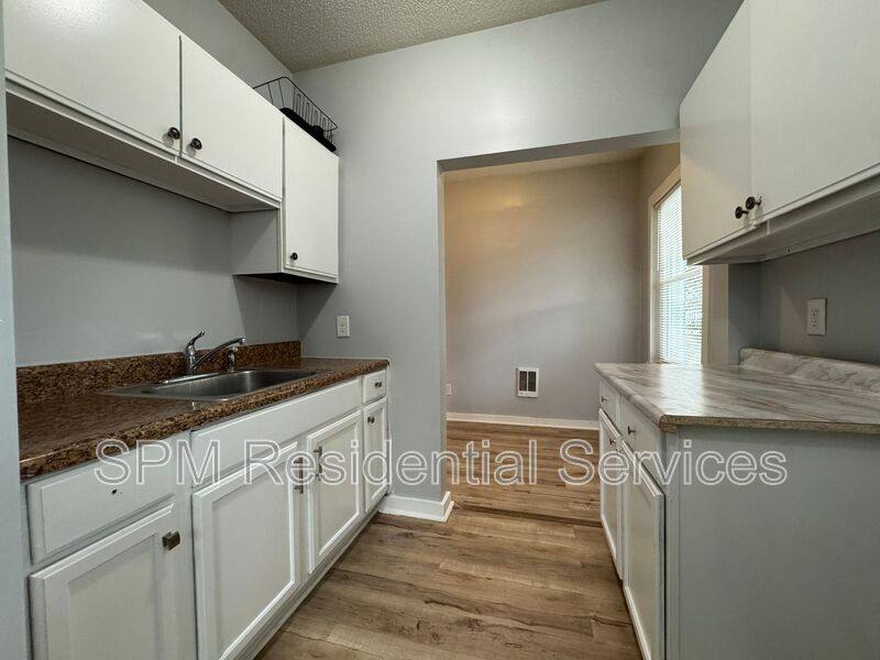 Apartment for rent at 304 N 11th St #B, Wilmington, NC 28401