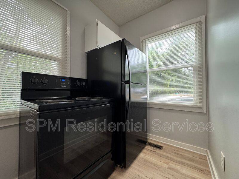 Apartment for rent at 304 N 11th St #B, Wilmington, NC 28401