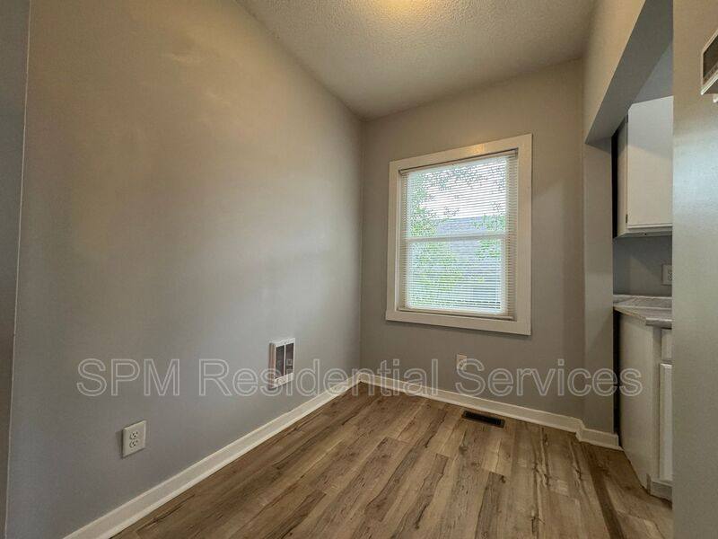 Apartment for rent at 304 N 11th St #B, Wilmington, NC 28401