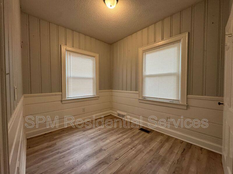 Apartment for rent at 304 N 11th St #B, Wilmington, NC 28401