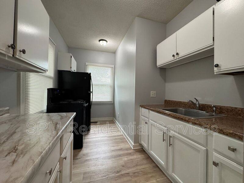 Apartment for rent at 304 N 11th St #B, Wilmington, NC 28401