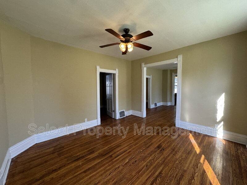 Apartment for rent at 3201 Dinnen Ave, Fort Wayne, IN 46807