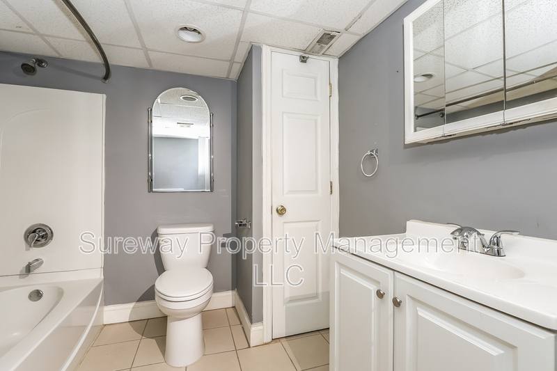 House for rent at 359 Lake Blvd, Clementon, NJ 08021