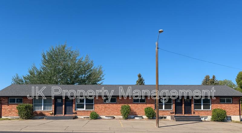 Apartment for rent at 2002 6th St NE #B, Great Falls, MT 59404