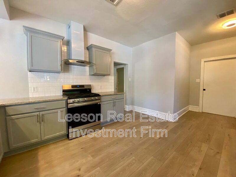 House for rent at 2401 Darien St, Shreveport, LA 71103