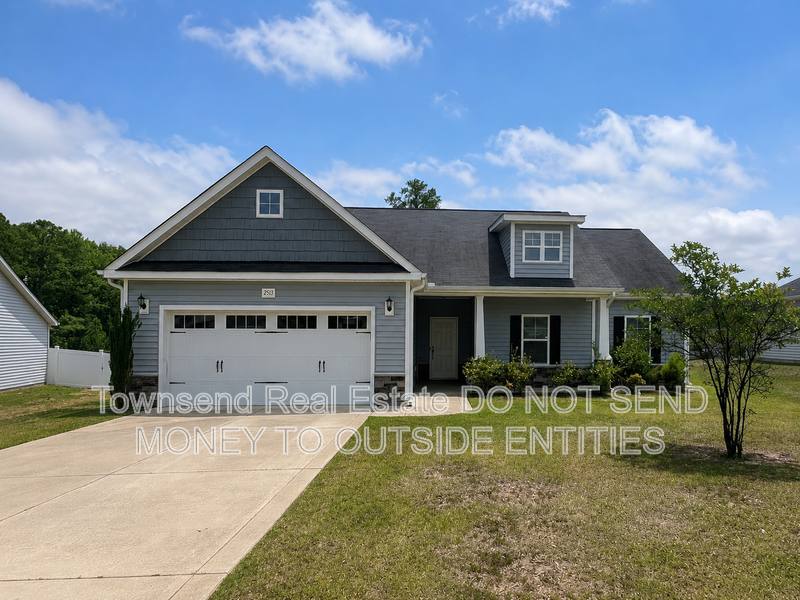 House for rent at 2513 Owlands Court, Fayetteville, NC 28304