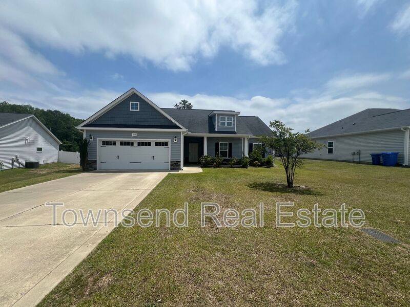 House for rent at 2513 Owlands Court, Fayetteville, NC 28304