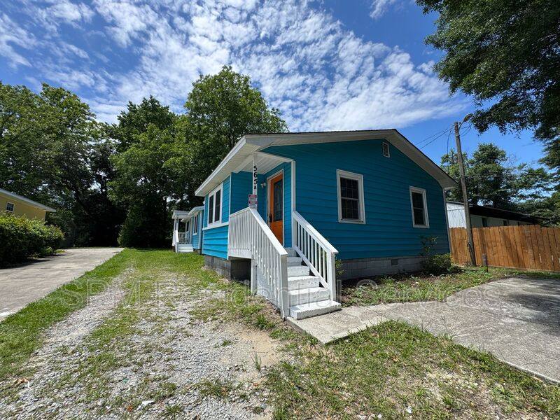 House for rent at 565 Manly Ave #A, Wilmington, NC 28405