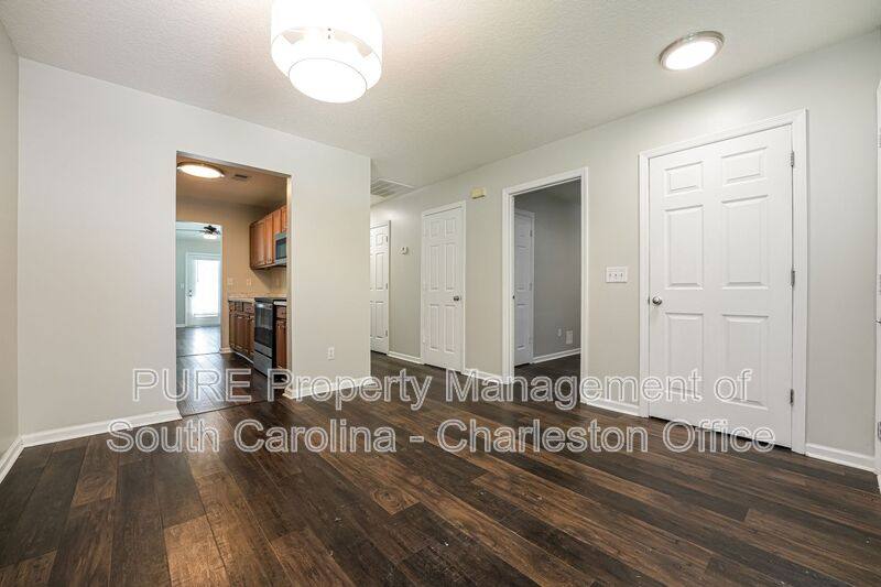 House for rent at 7840 Park Gate Dr, North Charleston, SC 29418