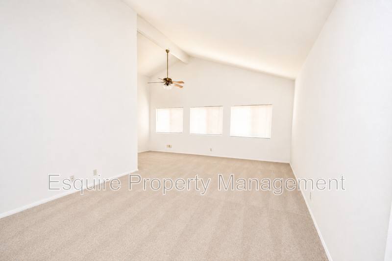 House for rent at 2065 Pamela St, Oxnard, CA 93036
