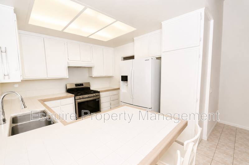 House for rent at 2065 Pamela St, Oxnard, CA 93036