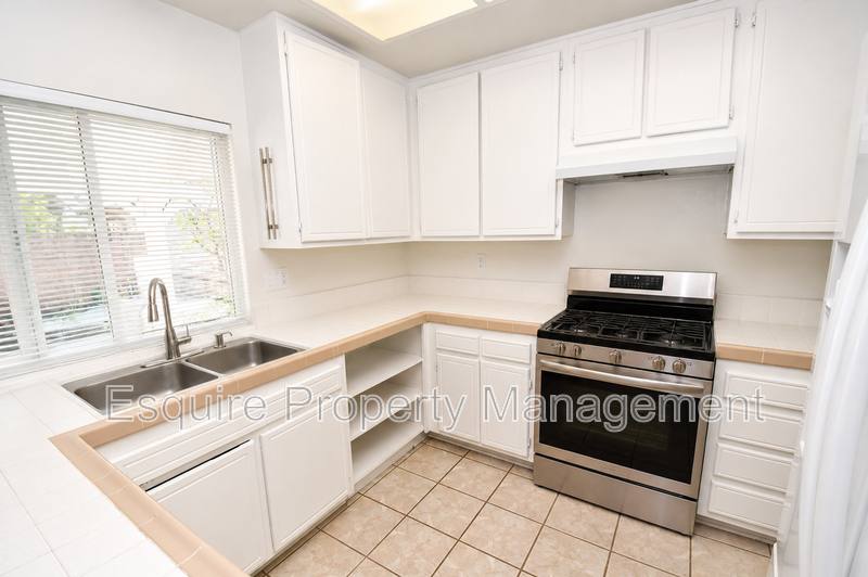 House for rent at 2065 Pamela St, Oxnard, CA 93036