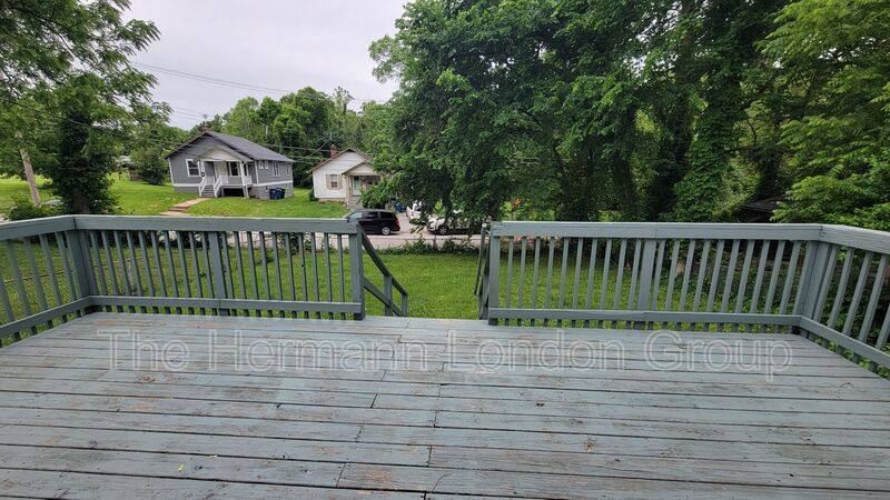 House for rent at 8720 Marcella Ave, Saint Louis, MO 63121