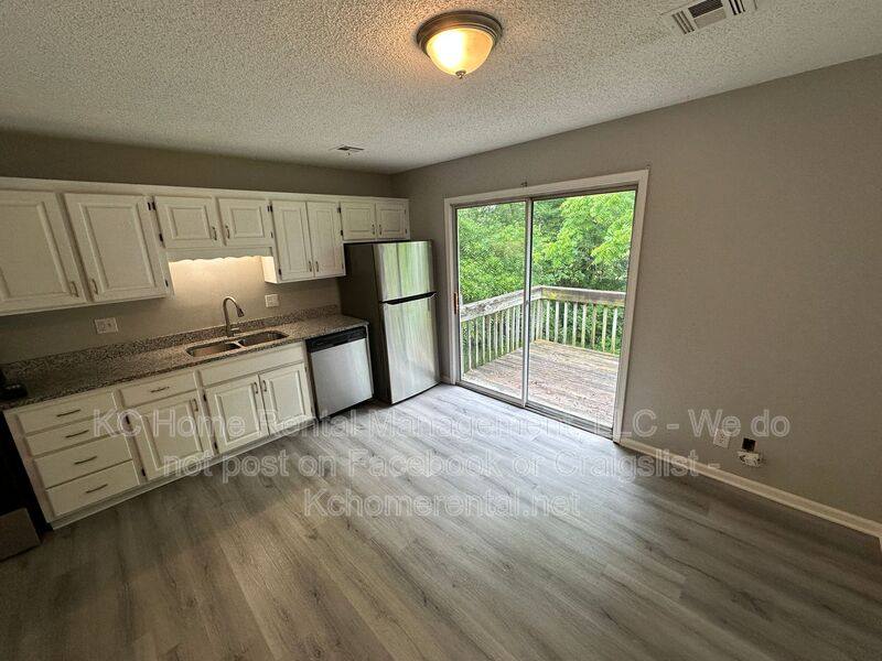 Apartment for rent at 4711 Switzer Rd, Shawnee, KS 66203