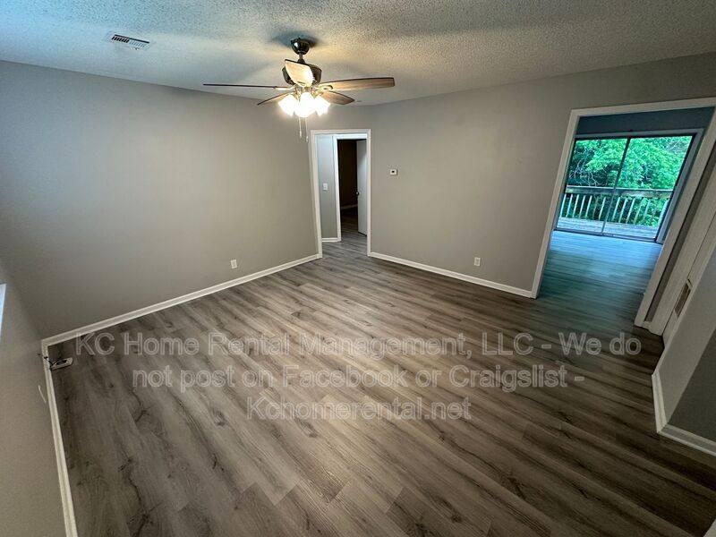 Apartment for rent at 4711 Switzer Rd, Shawnee, KS 66203