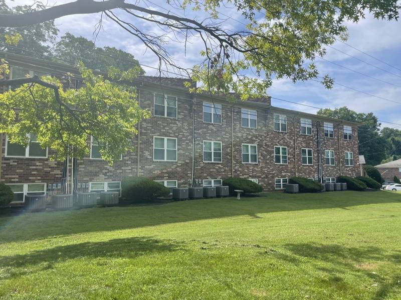 Apartment for rent at 2706 Chickasaw Ave #20, Louisville, KY 40206