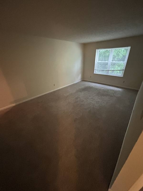 Apartment for rent at 2706 Chickasaw Ave #20, Louisville, KY 40206