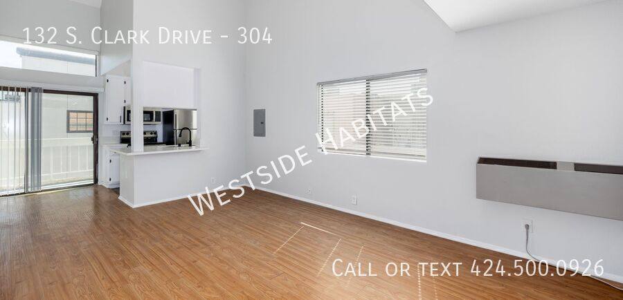 Apartment for rent at 132 S Clark Dr, Los Angeles, CA 90048