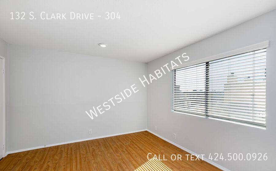 Apartment for rent at 132 S Clark Dr, Los Angeles, CA 90048