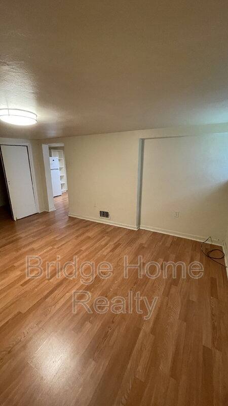 Apartment for rent at 3141 Beechwood Blvd #3, Pittsburgh, PA 15217