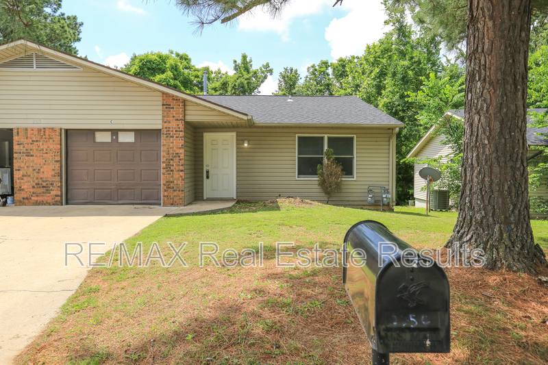 Apartment for rent at 205 White Oak Dr NE #C, Gravette, AR 72736