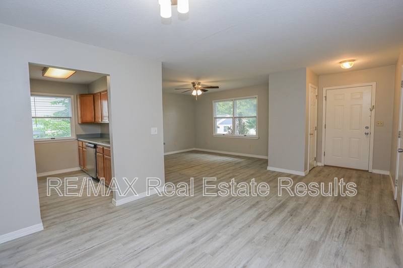 Apartment for rent at 205 White Oak Dr NE #C, Gravette, AR 72736