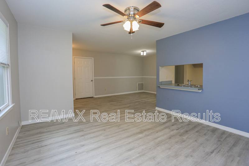 Apartment for rent at 205 White Oak Dr NE #C, Gravette, AR 72736