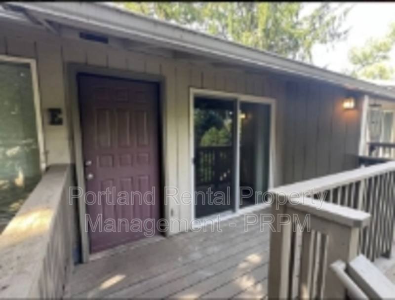 Apartment for rent at 19115 SE Yamhill St #E, Portland, OR 97233