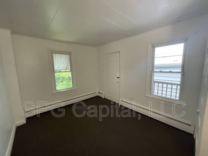 House for rent at 325 Lincoln St, Harrisburg, PA 17113