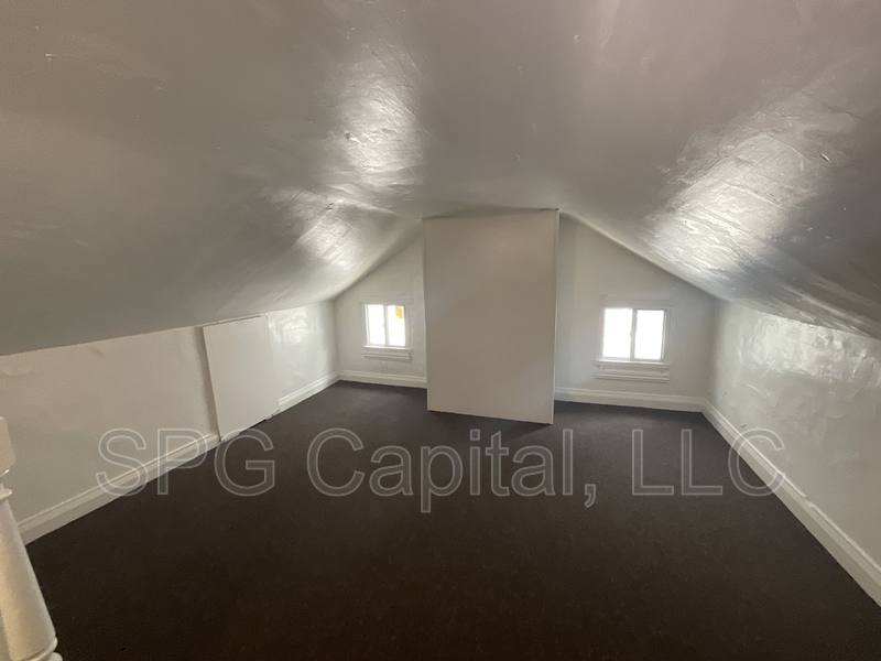 House for rent at 325 Lincoln St, Harrisburg, PA 17113