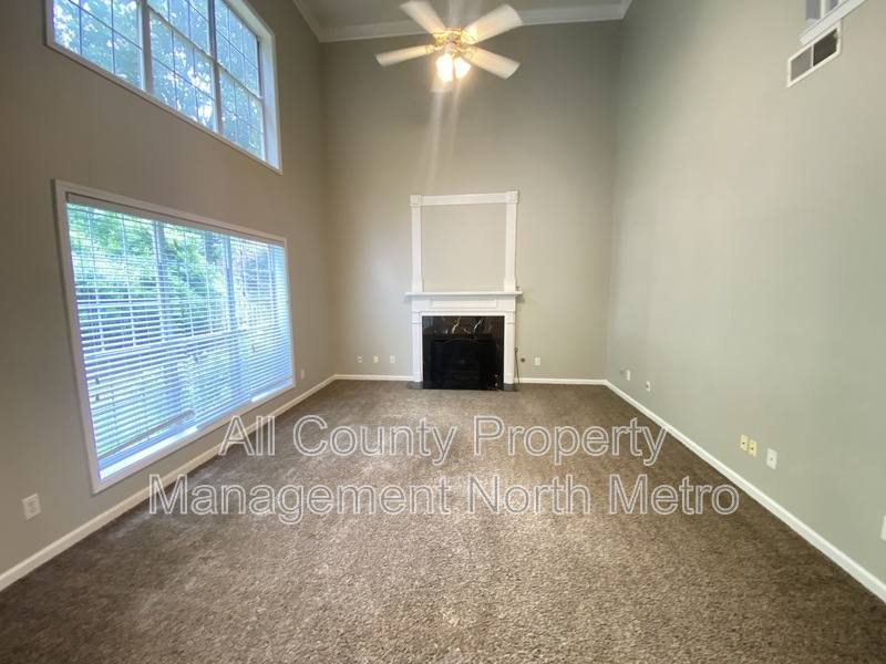 House for rent at 550 Elgaen Court, Roswell, GA 30075