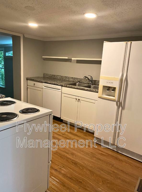 House for rent at 2829 New Jersey Ave, Chattanooga, TN 37406