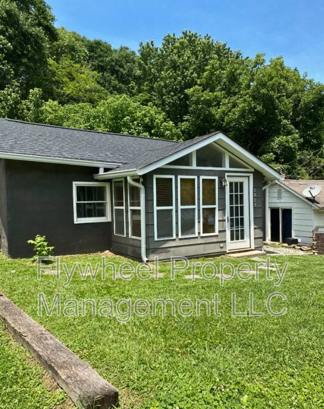 House for rent at 2829 New Jersey Ave, Chattanooga, TN 37406