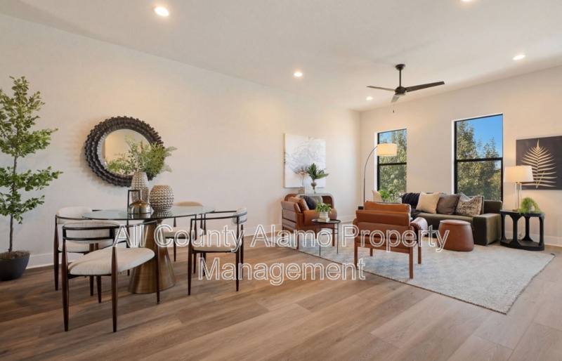 Townhouse for rent at 7930 Kennedy Hill, San Antonio, TX 78235