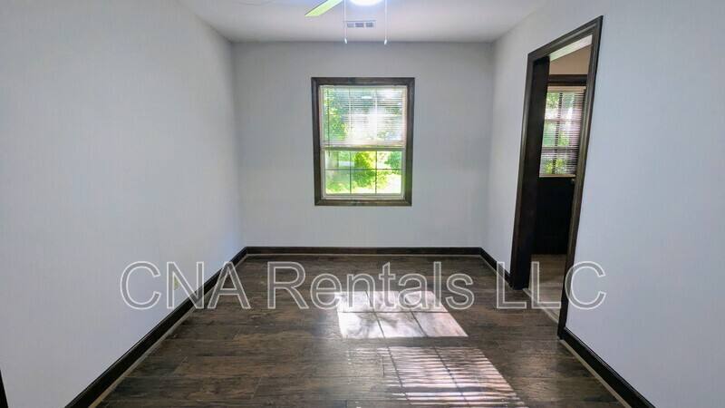 House for rent at 104 E Acres Dr SE, Marietta, GA 30067