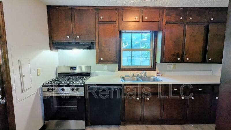 House for rent at 104 E Acres Dr SE, Marietta, GA 30067