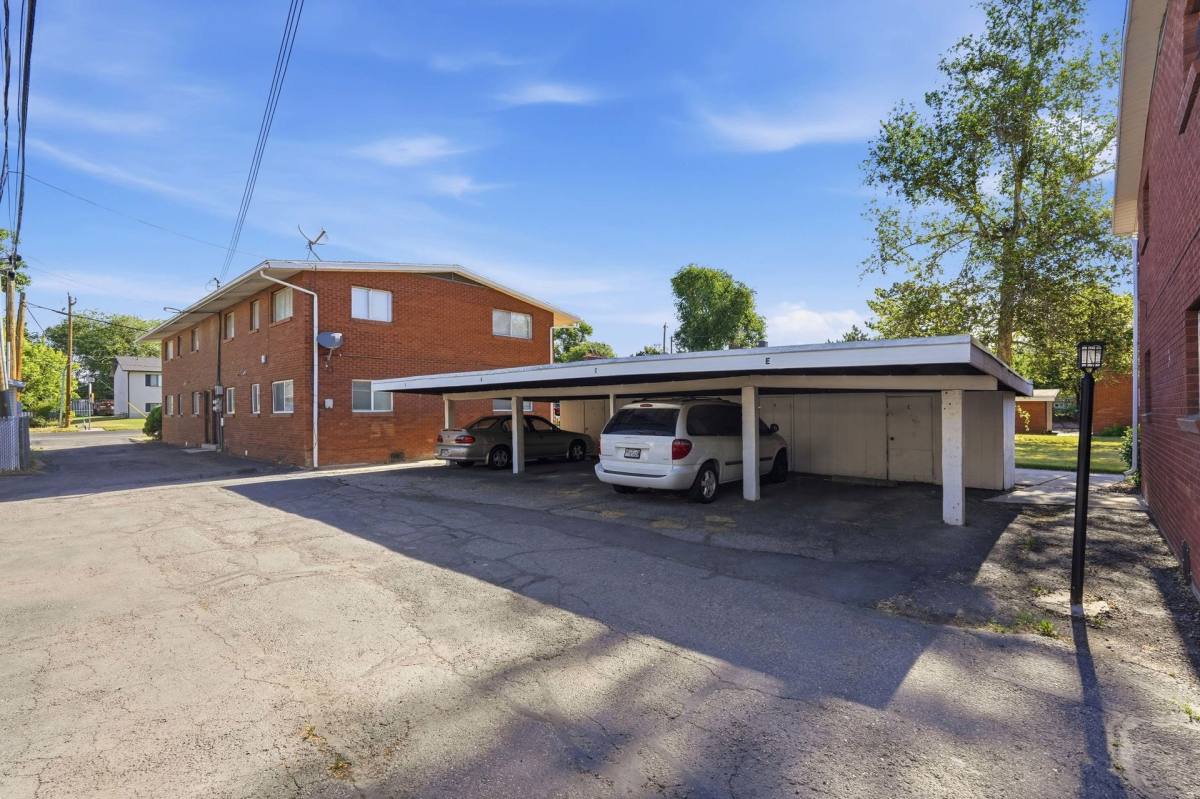 Apartment for rent at 546 E 450 S, Clearfield, UT 84015