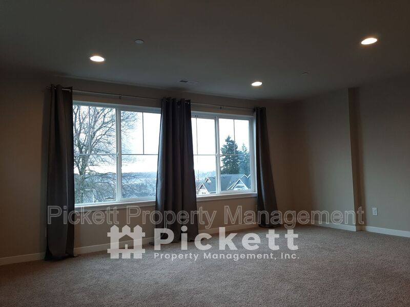 House for rent at 1004 Samara St, Bremerton, WA 98310