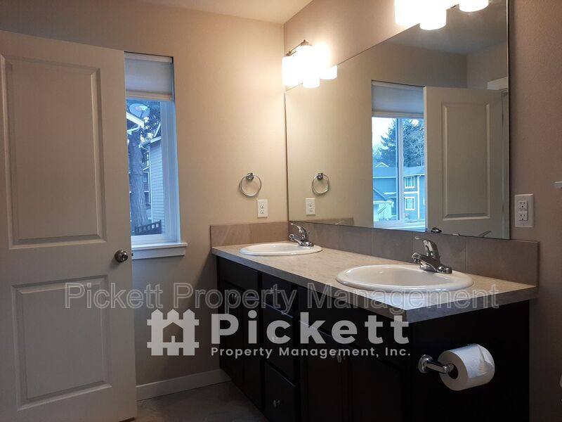 House for rent at 1004 Samara St, Bremerton, WA 98310