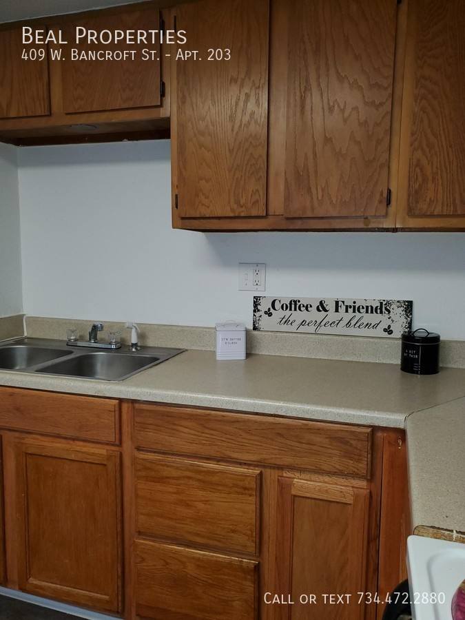 Apartment for rent at 409 W Bancroft St, Toledo, OH 43620