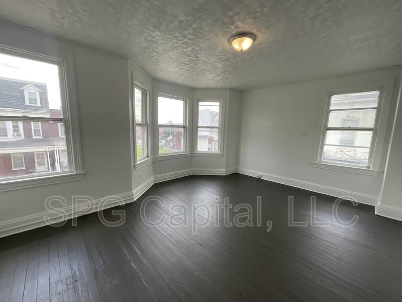 House for rent at 631 Wallace St, York, PA 17403