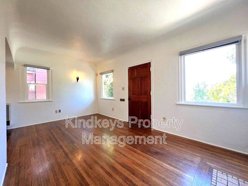 Apartment for rent at 4517 Arizona St, San Diego, CA 92116
