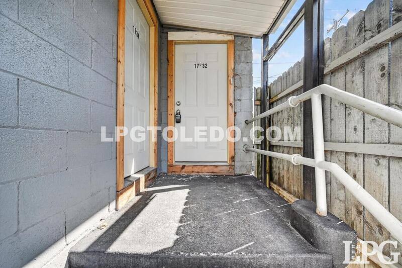Apartment for rent at 1734 Arlington Ave, Toledo, OH 43609