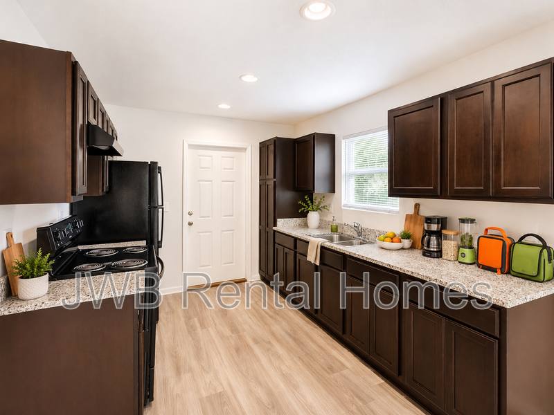 House for rent at 1507 6th St W, Jacksonville, FL 32209