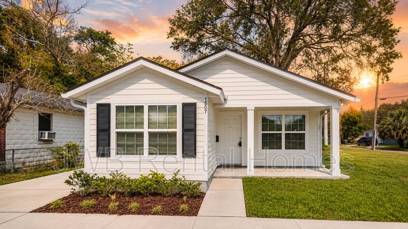House for rent at 1507 6th St W, Jacksonville, FL 32209